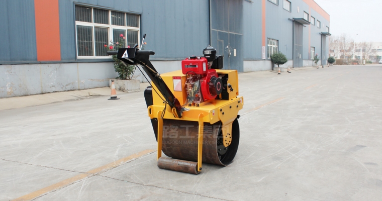 这些规模都可以使用手扶式压路机，，，，，您不知道吧？？？？？？？